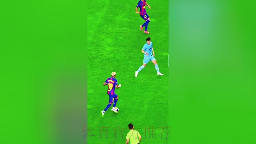 亚马尔本场对抗21胜12,2关键传球6过人,5次被犯规 亚马尔本场对抗21胜12,2关键传球6过人,5次被犯规